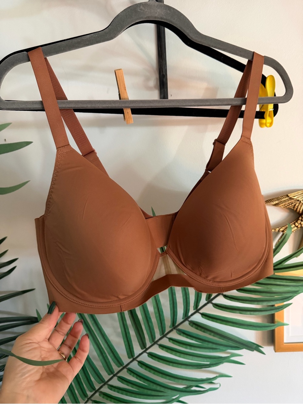 UNDERSTANCE Women’s NWOT Smooth T-Shirt Bra in Brown